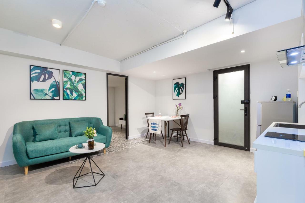 Cozrum Homes - Premier Residence Ho Chi Minh City Bagian luar foto